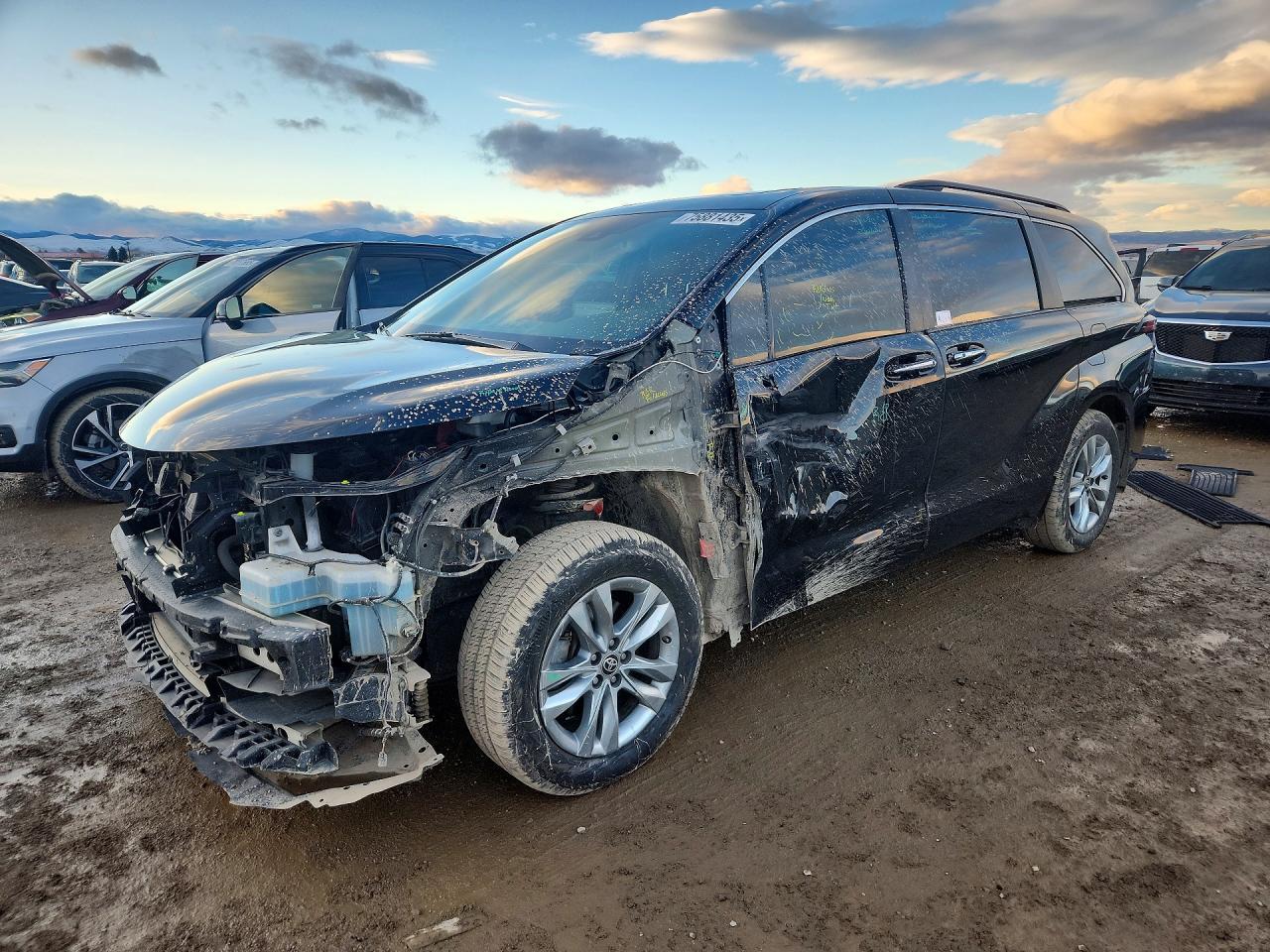Toyota Sienna - zdjęcie 1