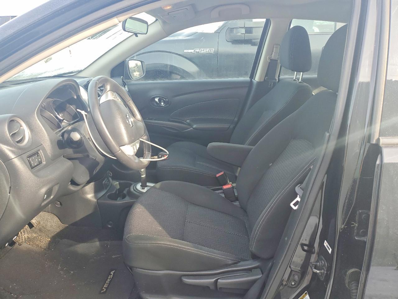 2018 Nissan Versa S - zdjęcie 7