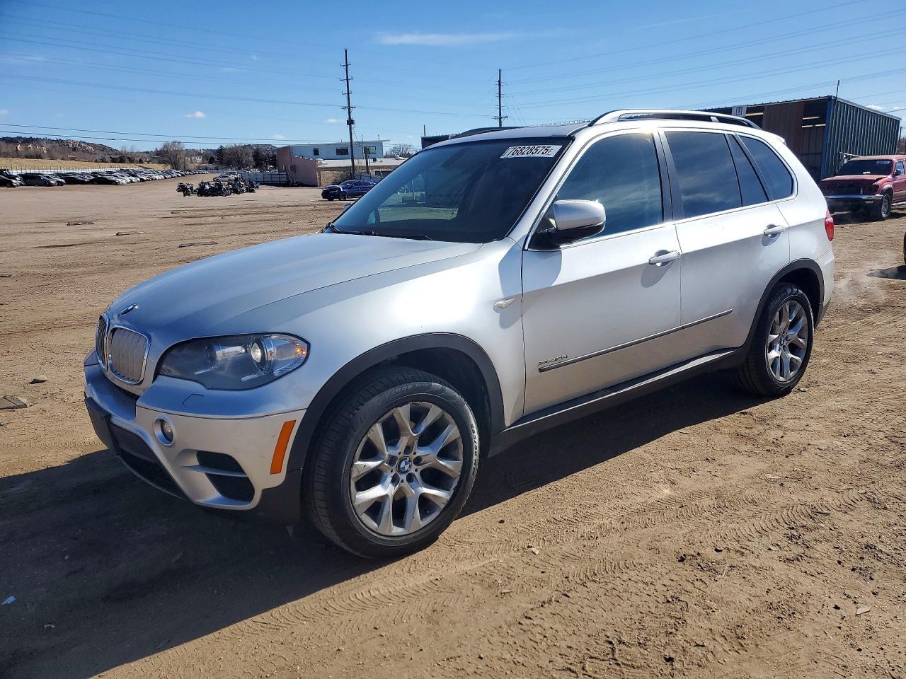2013 BMW X5 xDrive35I - zdjęcie główne