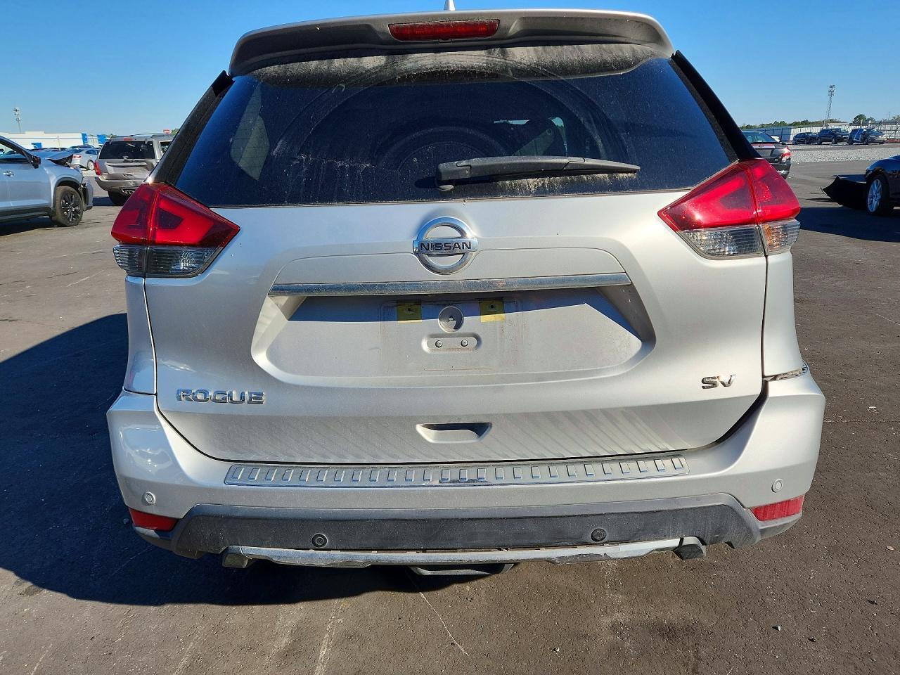 2020 Nissan Rogue Sv - zdjęcie 6