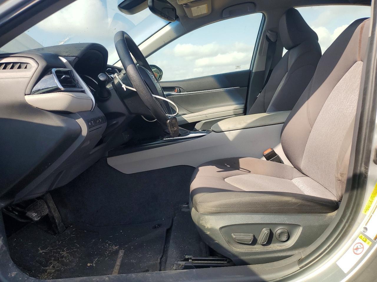 2018 Toyota Camry L - zdjęcie 7