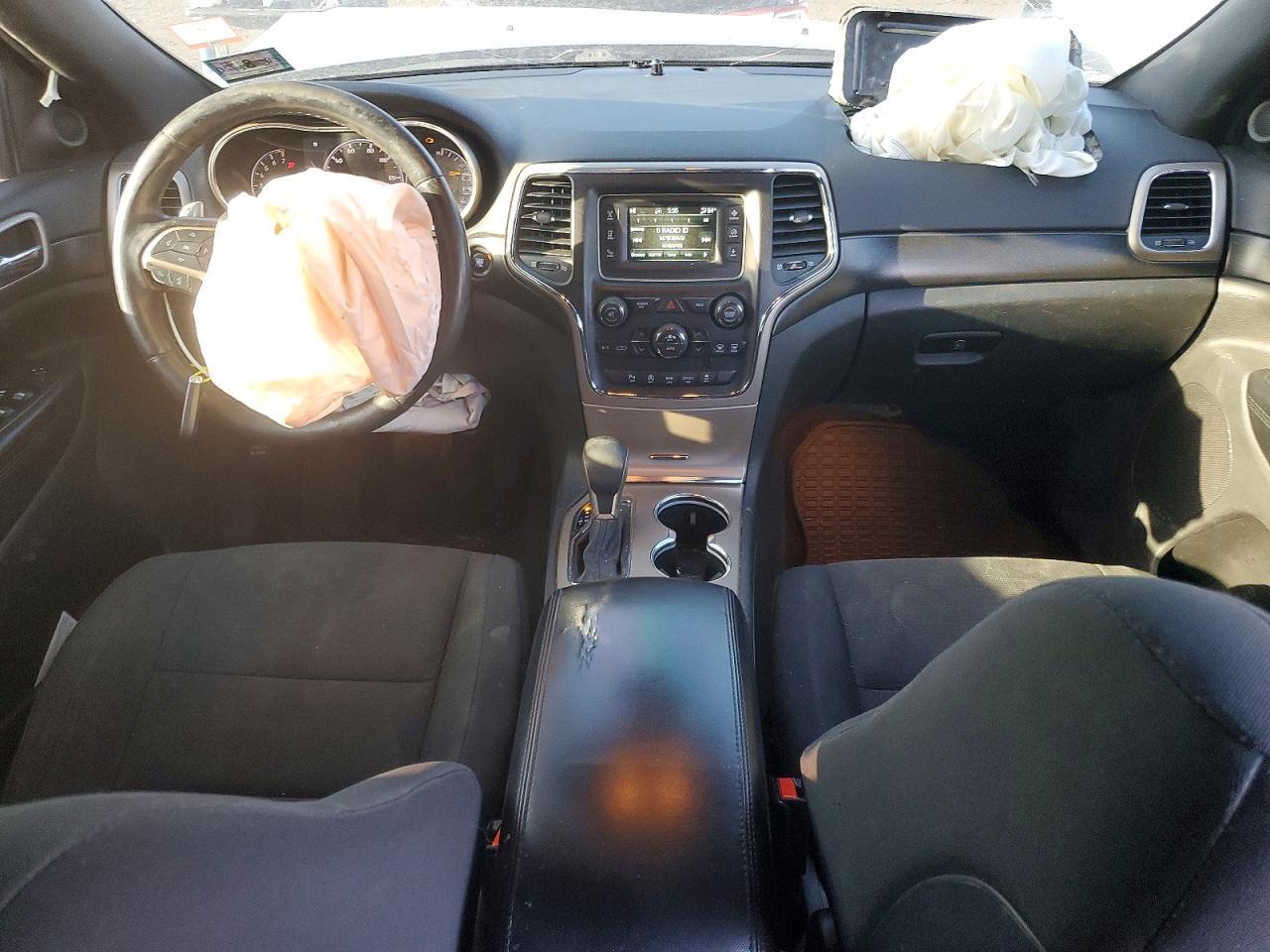 2016 Jeep Grand Cherokee Laredo - zdjęcie 8