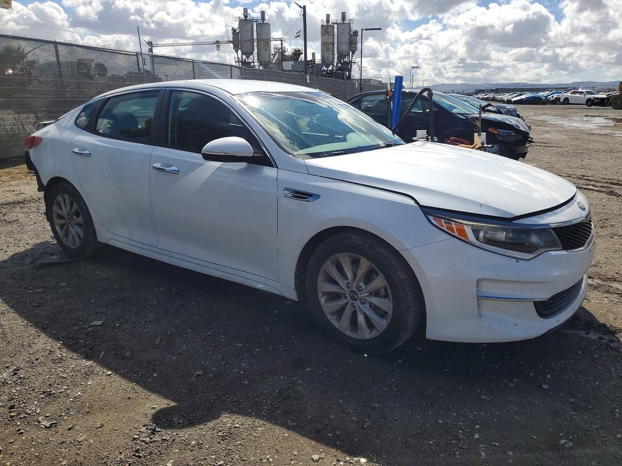 2016 Kia Optima Lx - zdjęcie 4