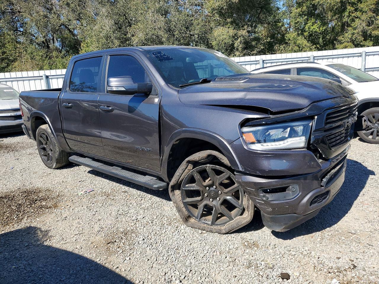 2020 Ram 1500 Laramie - zdjęcie 4