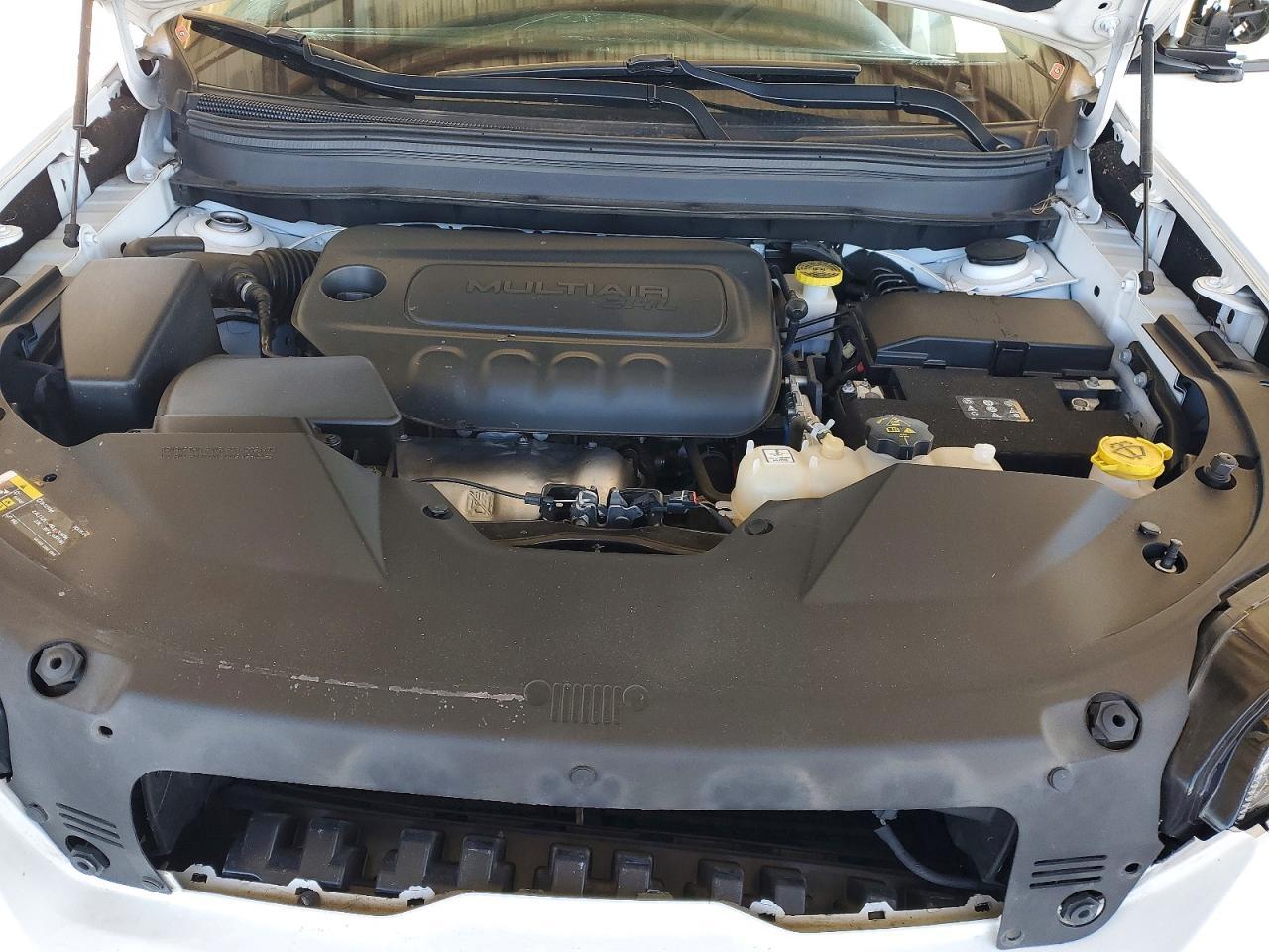 2020 Jeep Cherokee Latitude - zdjęcie 11