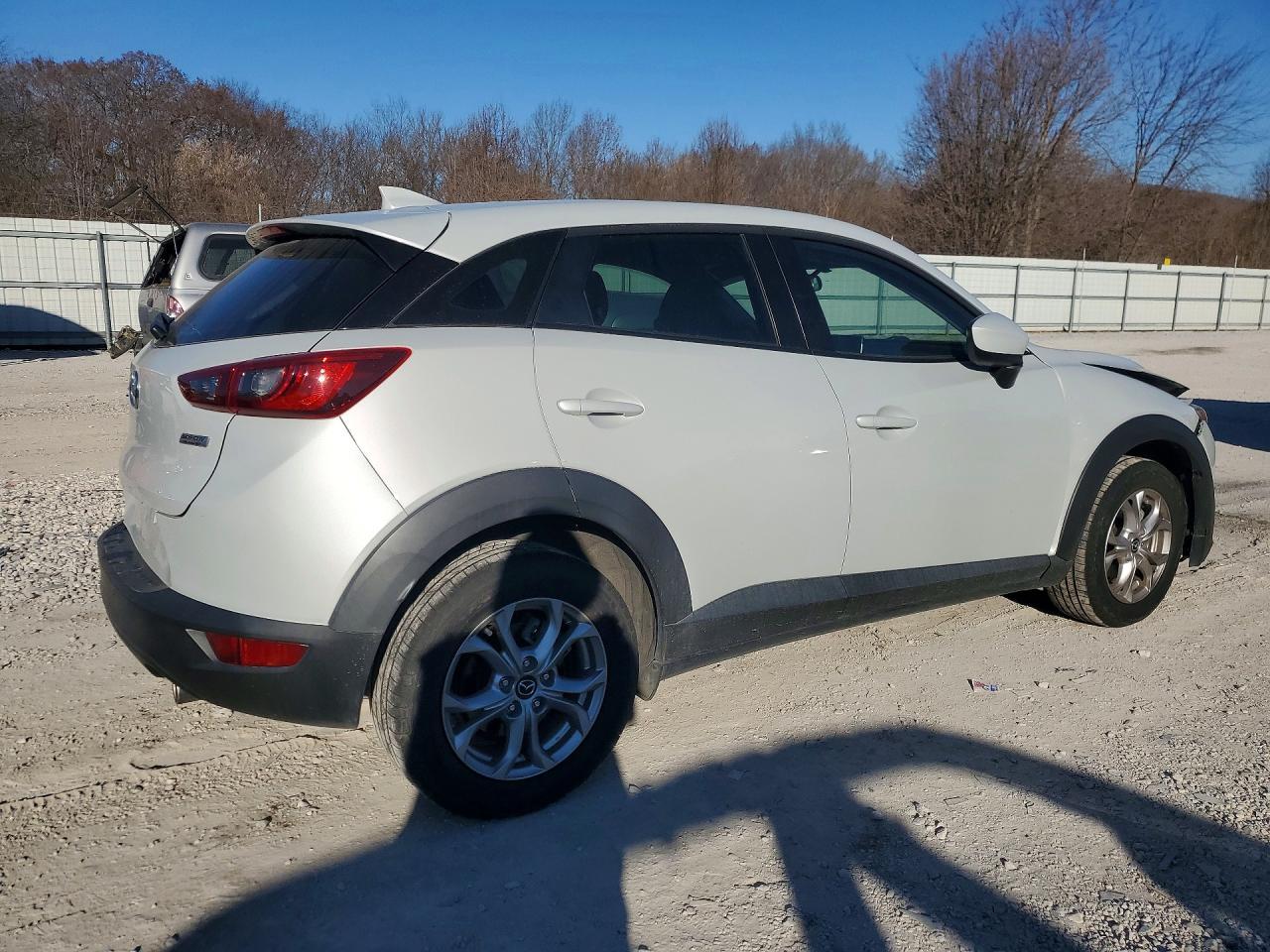2017 Mazda Cx-3 Sport - zdjęcie 3