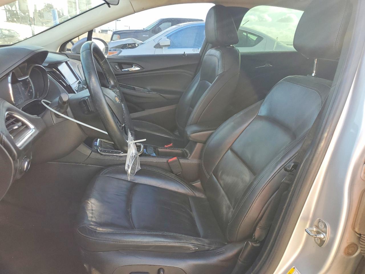 2018 Chevrolet Cruze Premier - zdjęcie 7