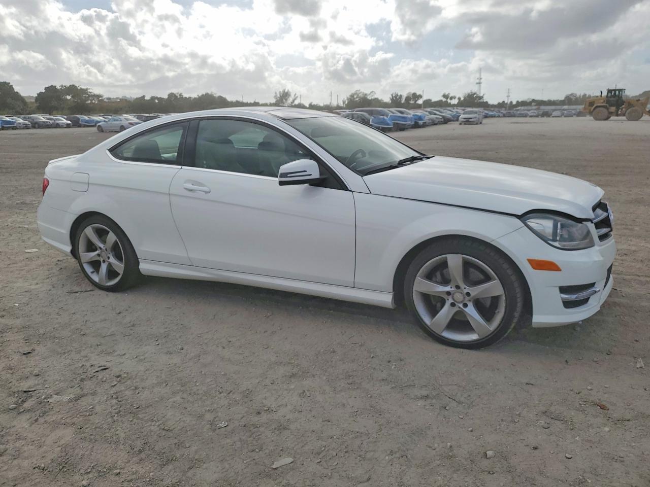 2015 Mercedes-Benz C 350 - zdjęcie 4