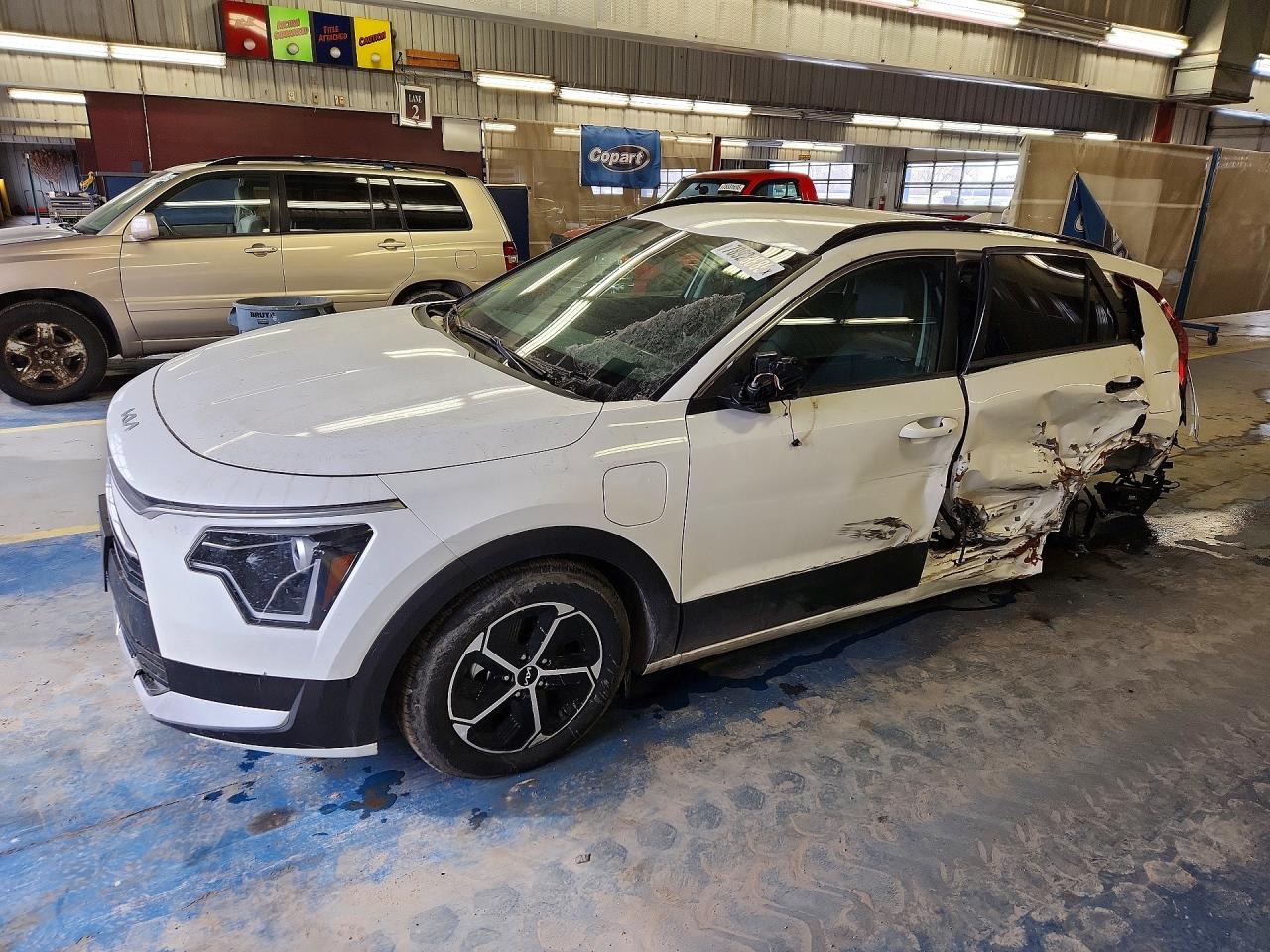 2024 Kia Niro Plug-In Hybrid Ex - zdjęcie główne