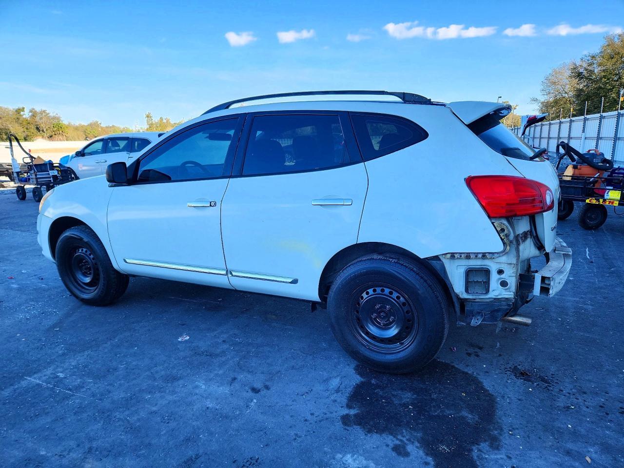 2013 Nissan Rogue S - zdjęcie 2