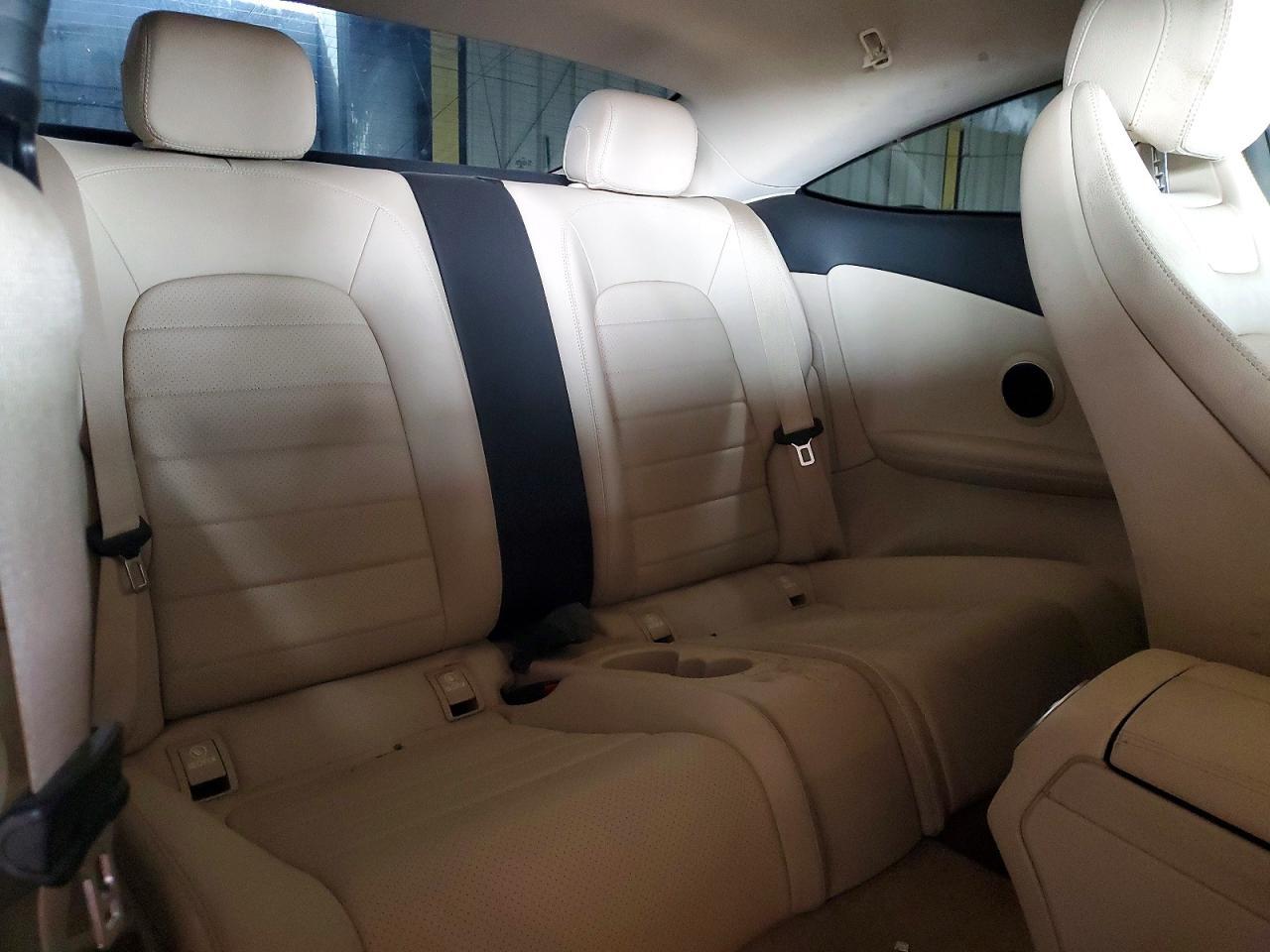 2018 Mercedes-Benz C 300 - zdjęcie 10