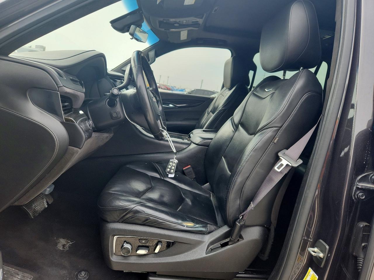 2017 Cadillac Escalade Platinum - zdjęcie 7