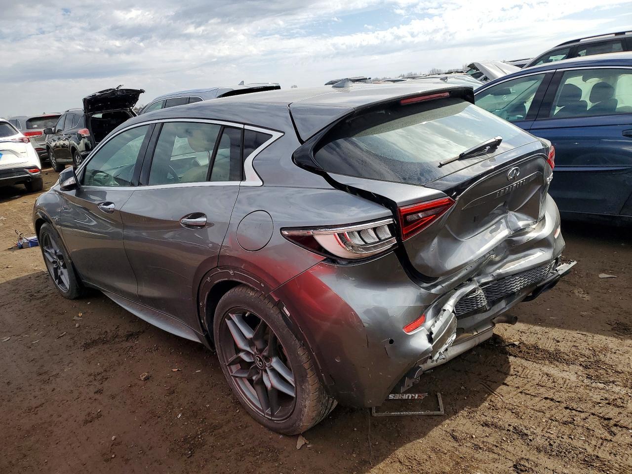 2018 Infiniti Qx30 Sport - zdjęcie 2