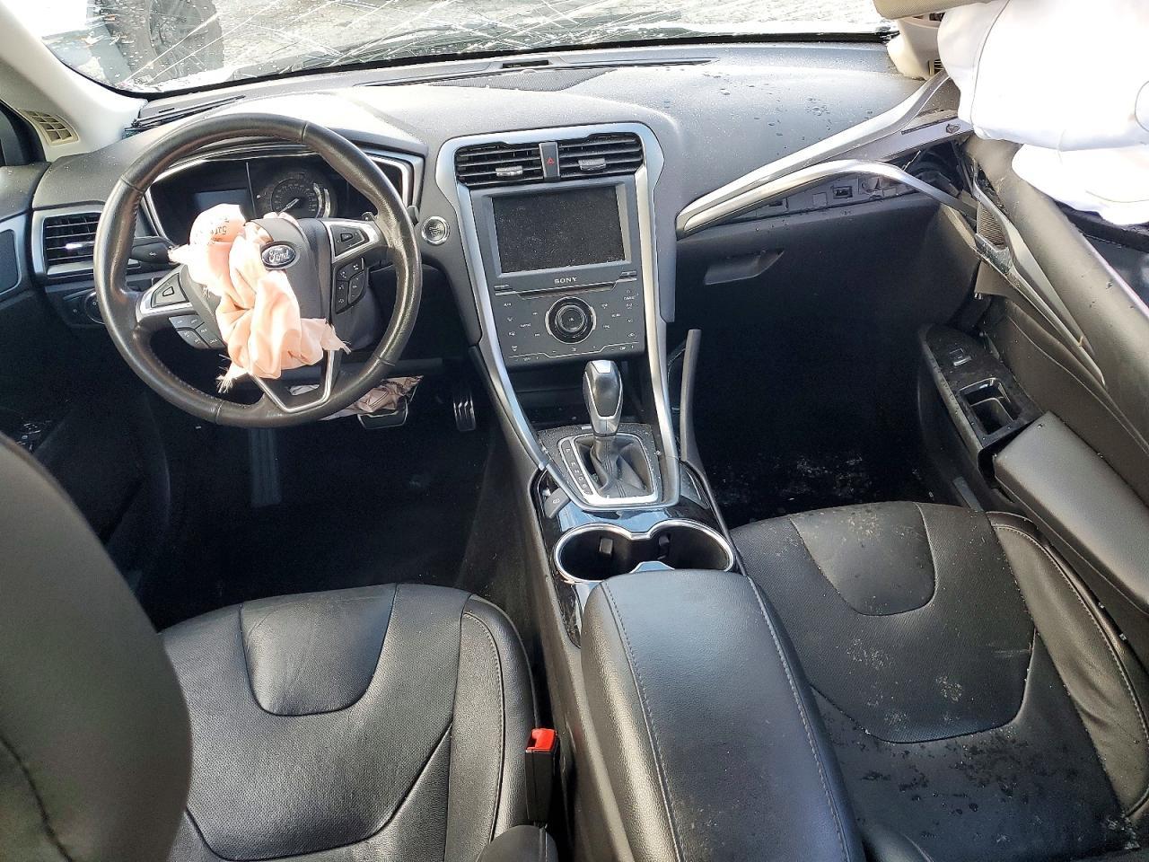 2014 Ford Fusion Titanium - zdjęcie 8