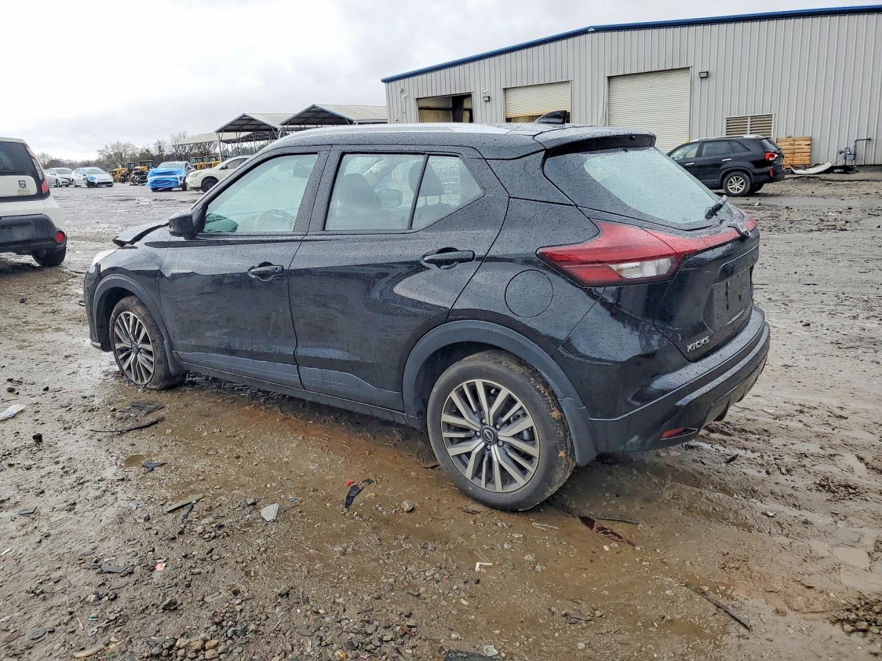 2024 Nissan Kicks Sv - zdjęcie 2