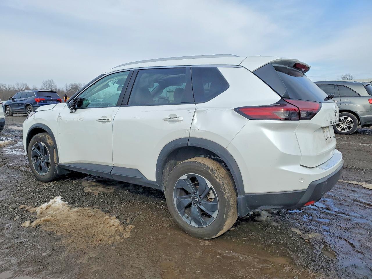 2024 Nissan Rogue Sv - zdjęcie 2