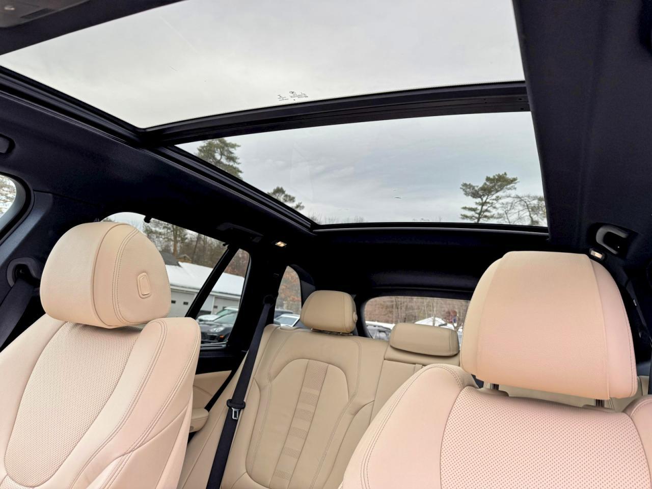 2021 BMW X5 xDrive45E - zdjęcie 9