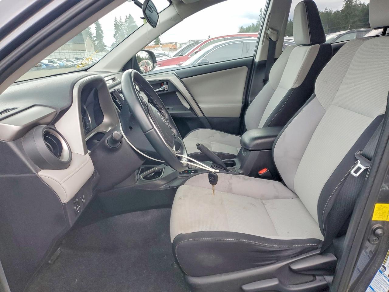 2016 Toyota Rav4 Xle - zdjęcie 7
