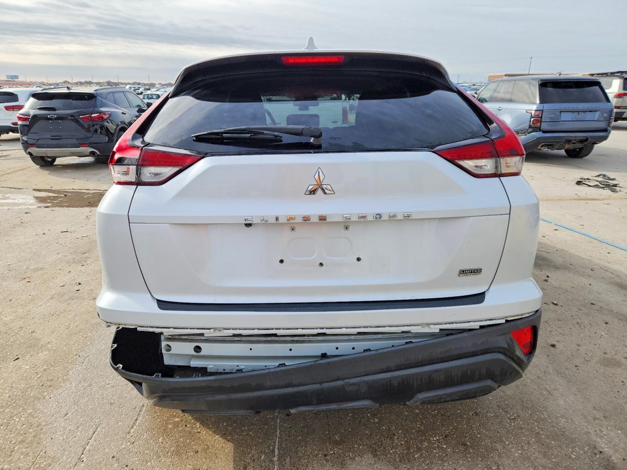 2022 Mitsubishi Eclipse Cross Le - zdjęcie 6