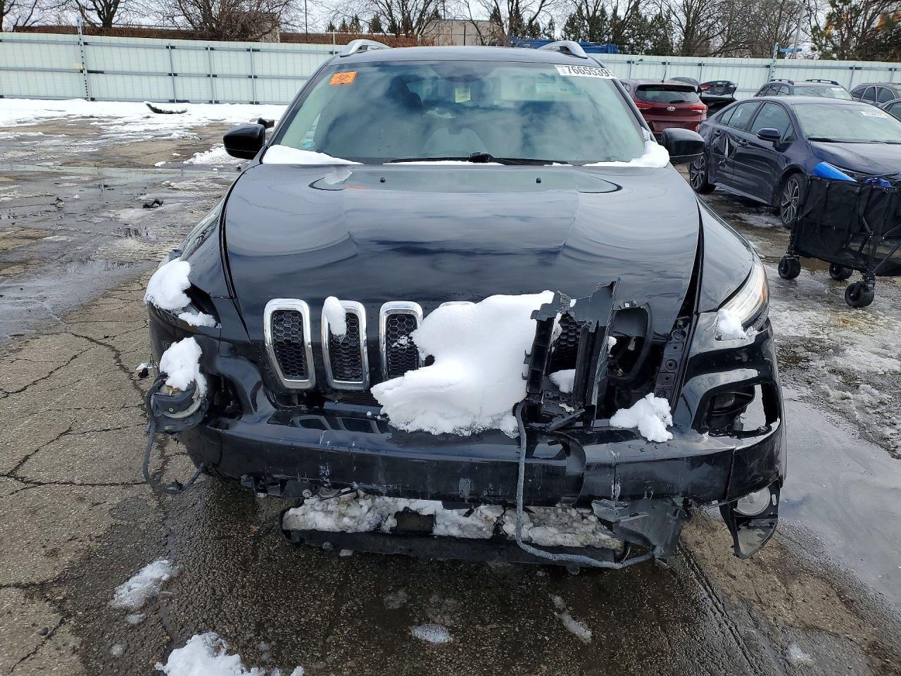 2018 Jeep Cherokee Latitude Plus - zdjęcie 5