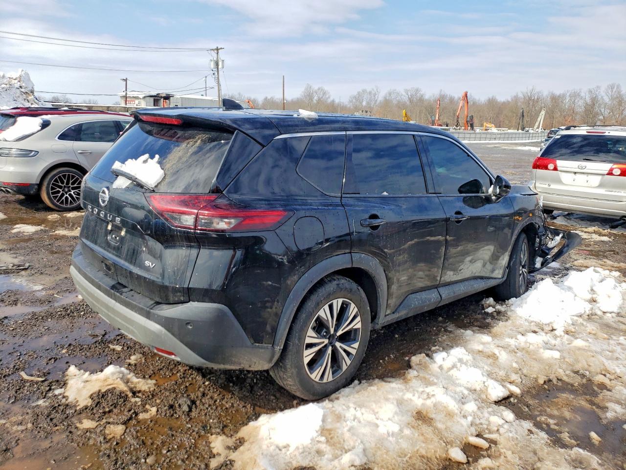 2021 Nissan Rogue Sv - zdjęcie 3