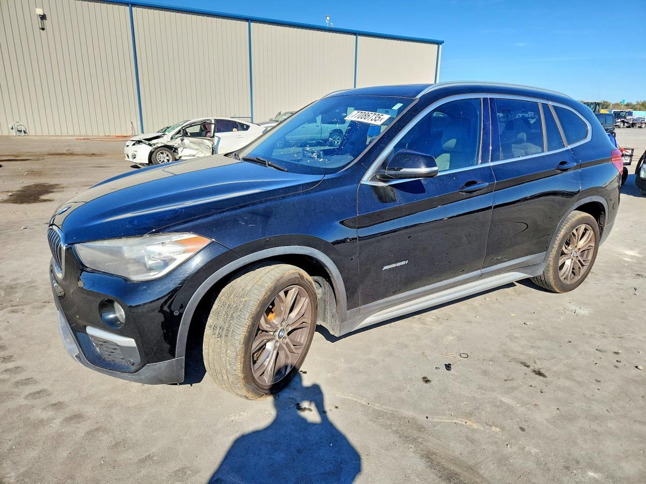 2017 BMW X1 xDrive28I - zdjęcie główne