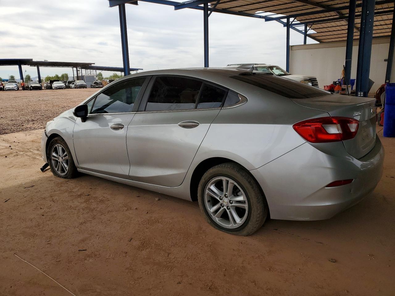 2016 Chevrolet Cruze Lt - zdjęcie 2