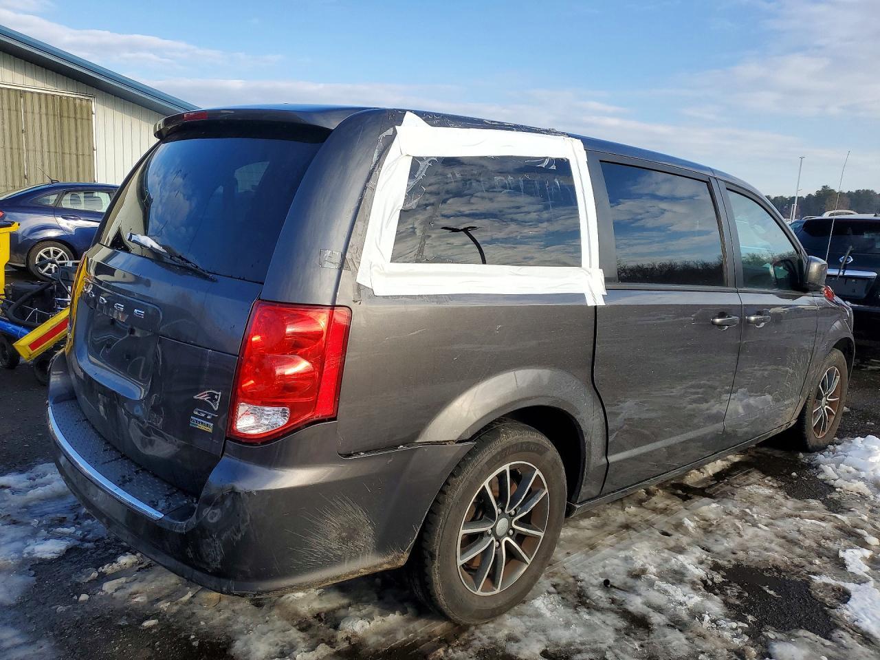 2019 Dodge Grand Caravan Gt - zdjęcie 3