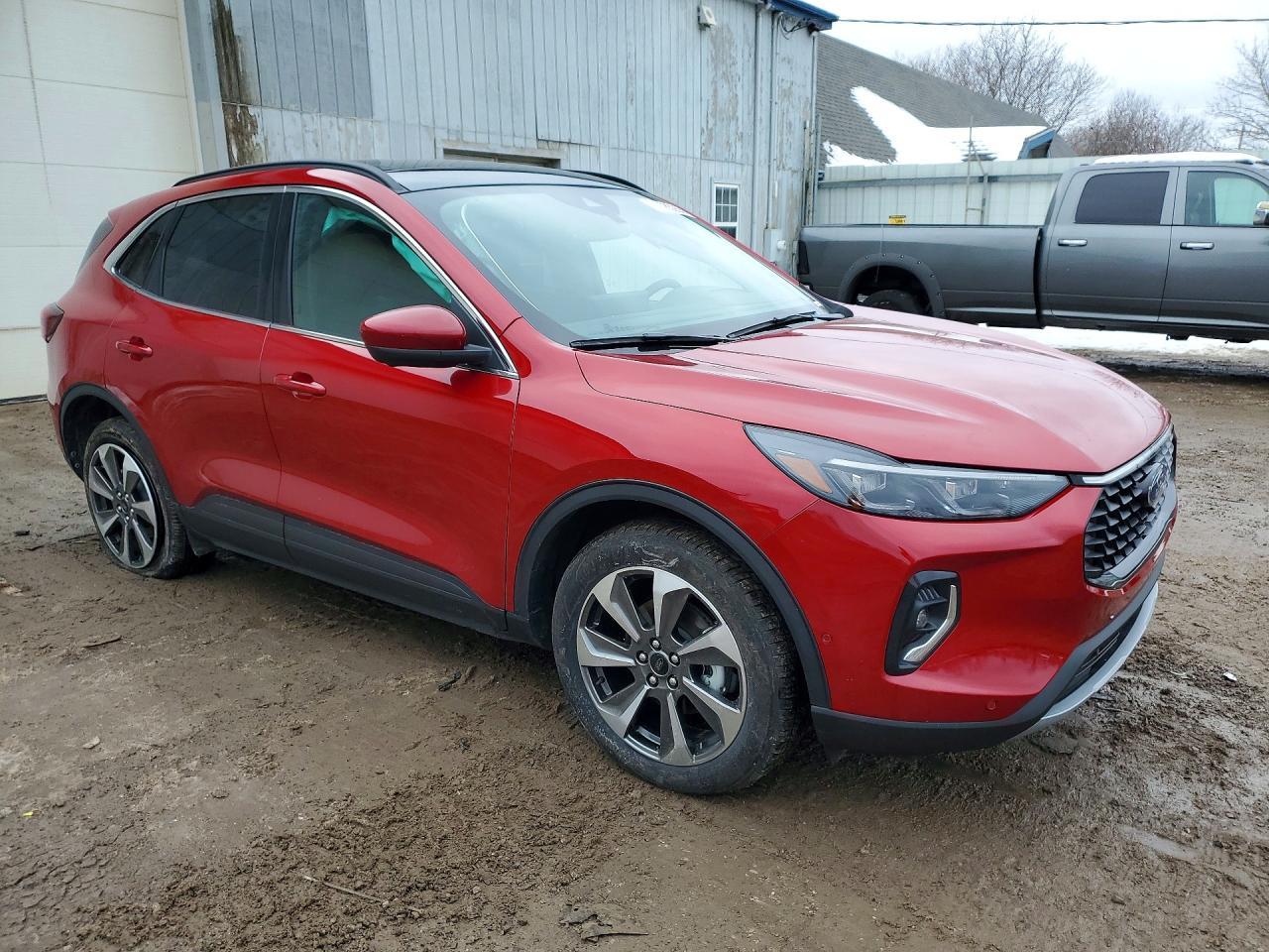 2023 Ford Escape Platinum - zdjęcie 4