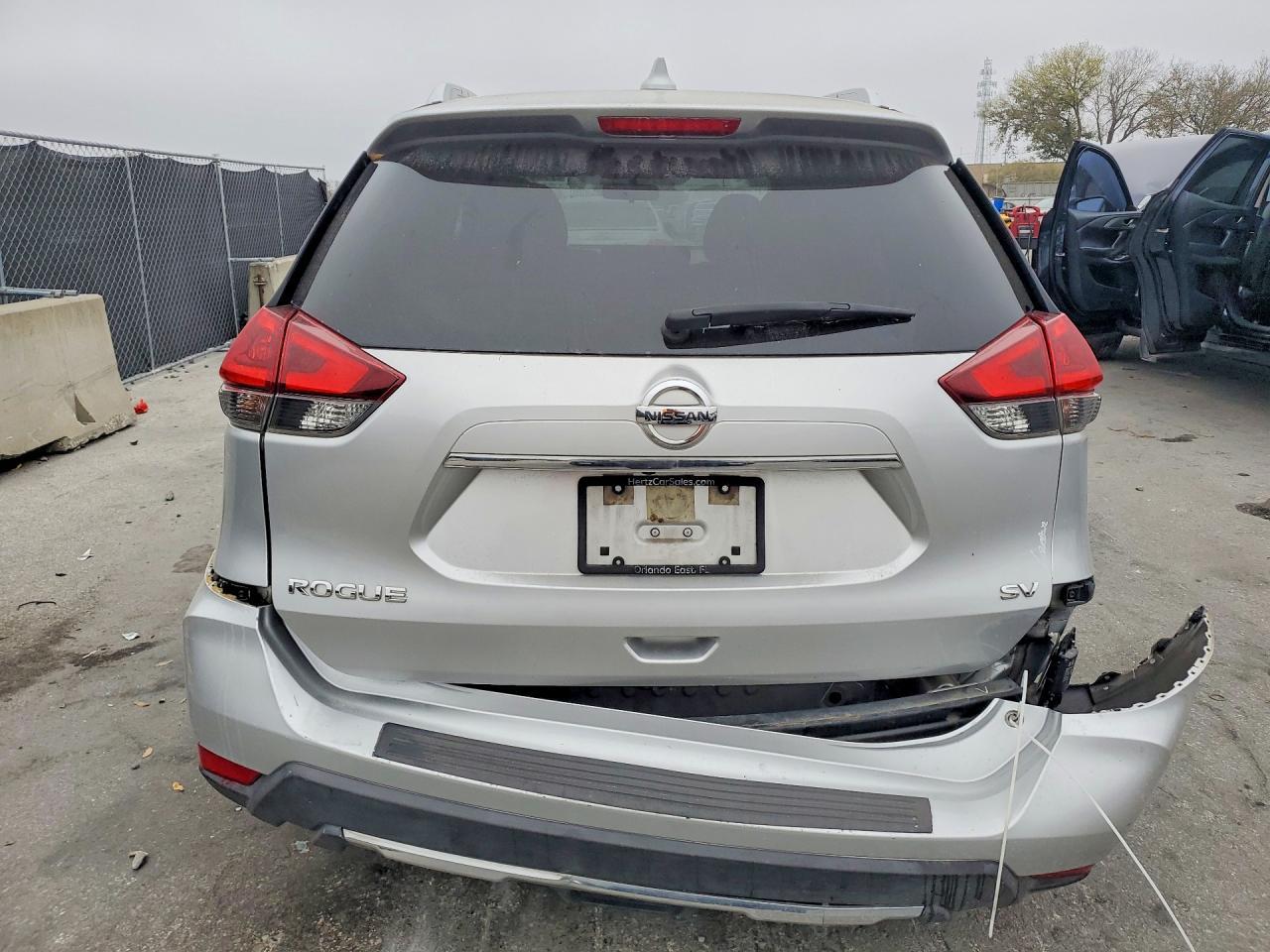 2018 Nissan Rogue Sv - zdjęcie 6