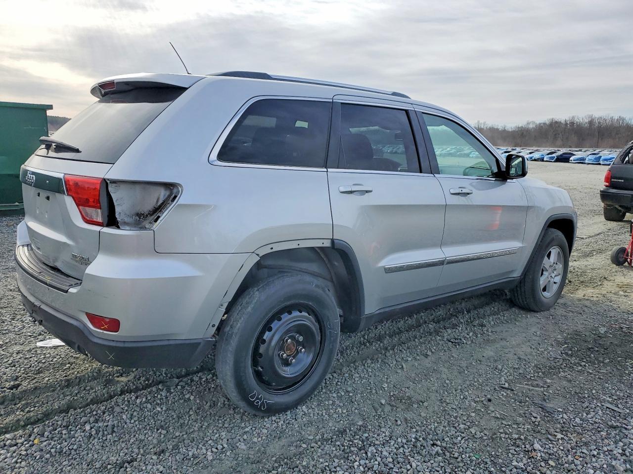 2013 Jeep Grand Cherokee Laredo - zdjęcie 3