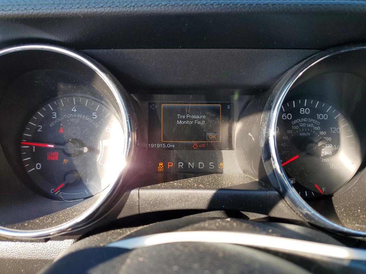 2015 Ford Mustang - zdjęcie 9