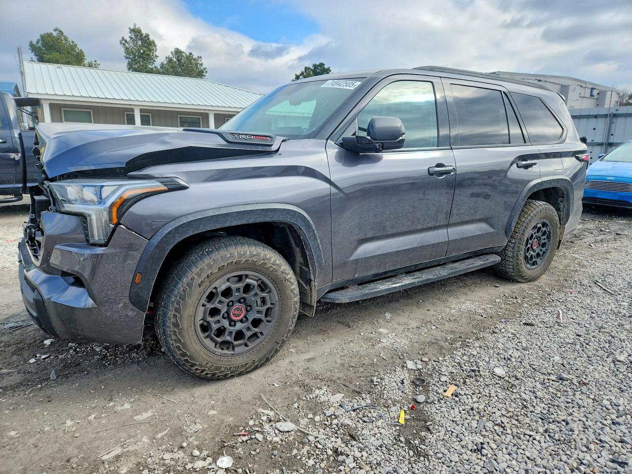 2023 Toyota Sequoia Trd Pro - zdjęcie główne