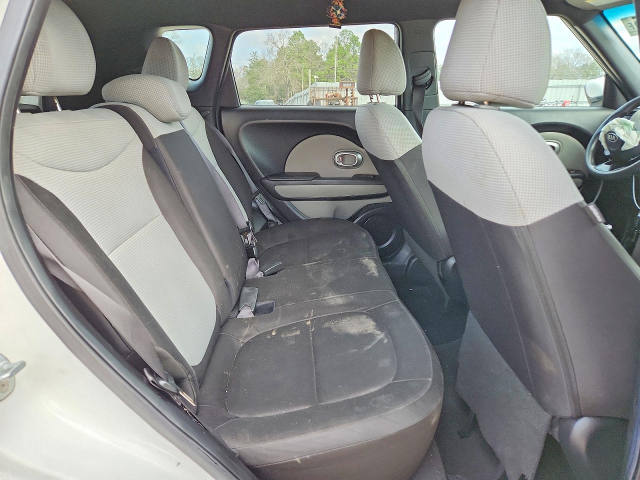 2017 Kia Soul Base - zdjęcie 11