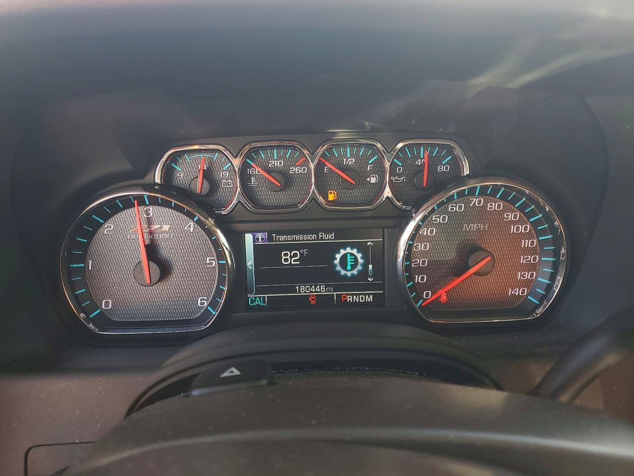 2016 Chevrolet Suburban K1500 Lt - zdjęcie 9