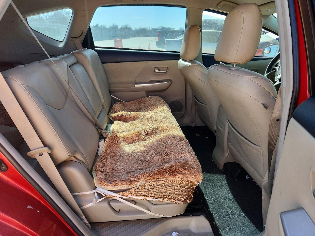 2014 Toyota Prius V Three - zdjęcie 10