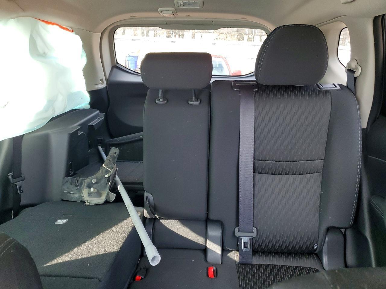 2018 Nissan Rogue S - zdjęcie 10