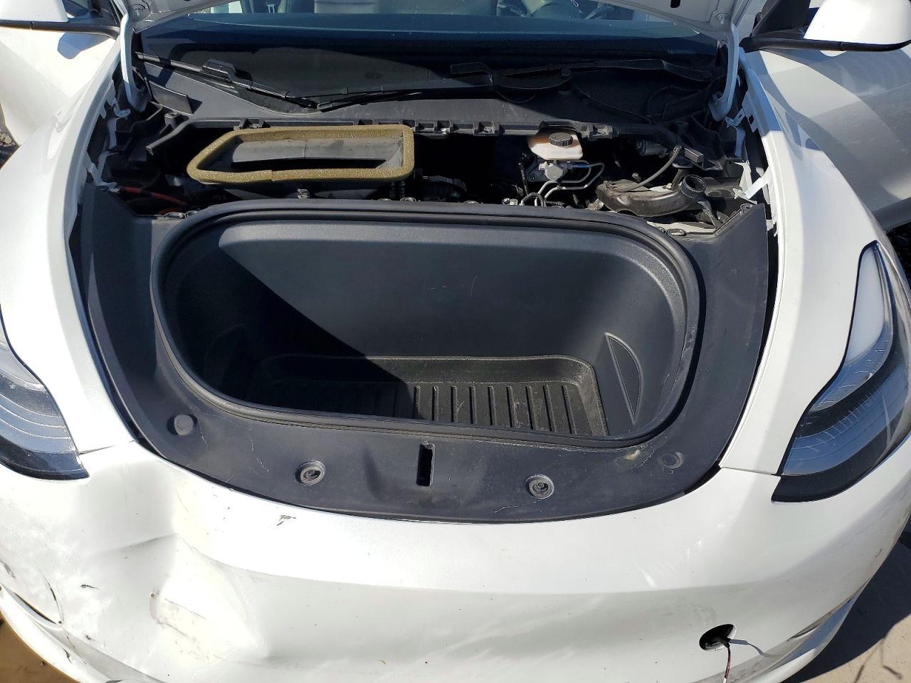 2020 Tesla Model Y - zdjęcie 11