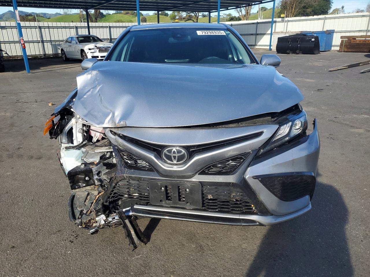 2023 Toyota Camry Xse - zdjęcie 5