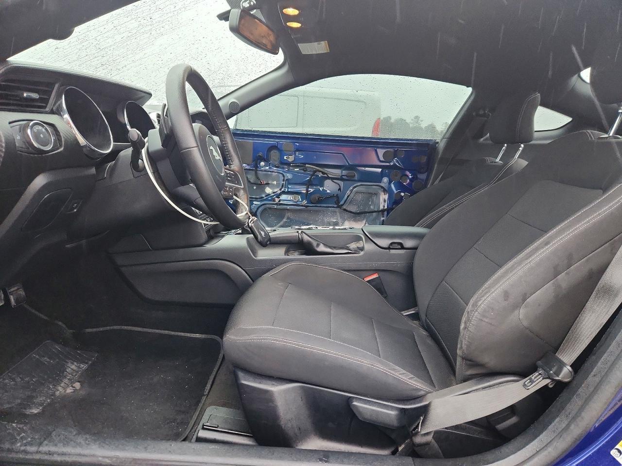 2015 Ford Mustang - zdjęcie 7