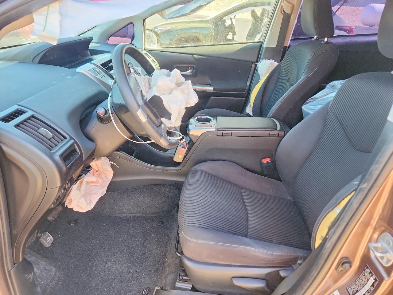 2017 Toyota Prius V Two - zdjęcie 7