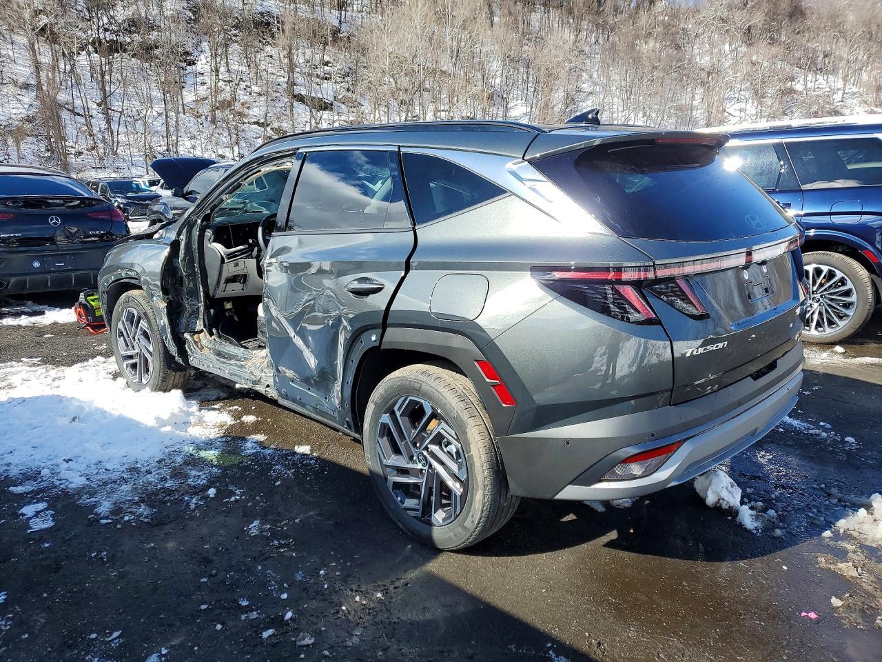 2025 Hyundai Tucson Hybrid Limited - zdjęcie 2