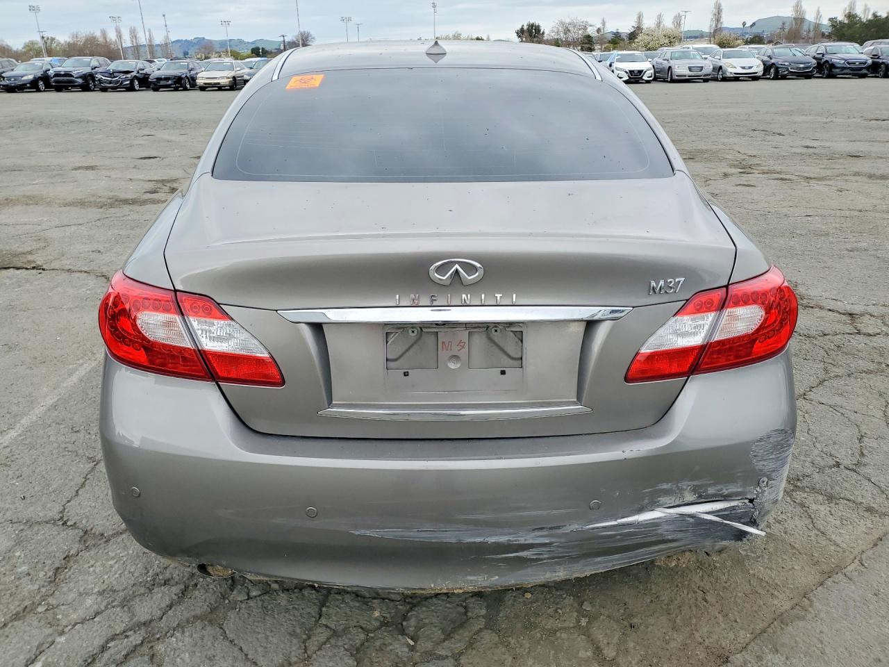 2013 Infiniti M37 Base - zdjęcie 6