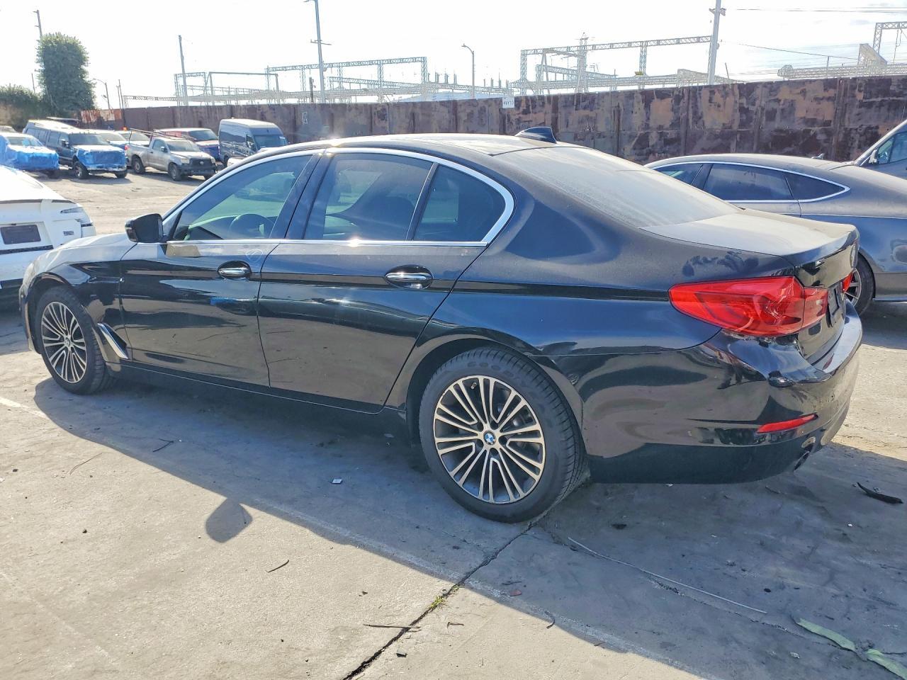 2018 BMW 530 I - zdjęcie 2
