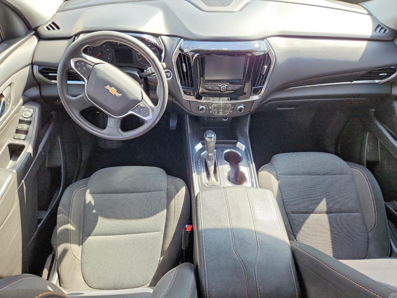 2018 Chevrolet Traverse Ls - zdjęcie 8