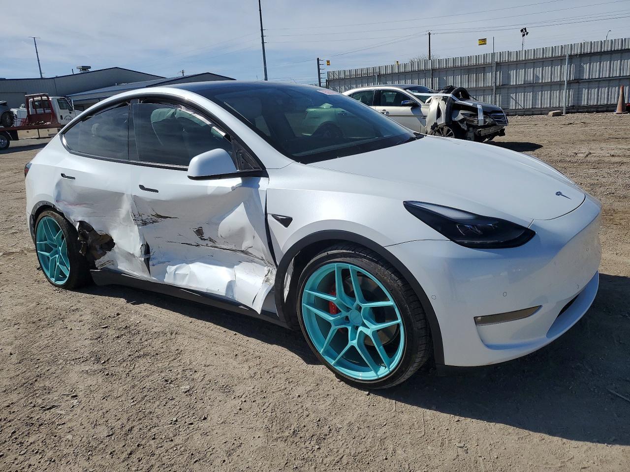 2022 Tesla Model Y - zdjęcie 4