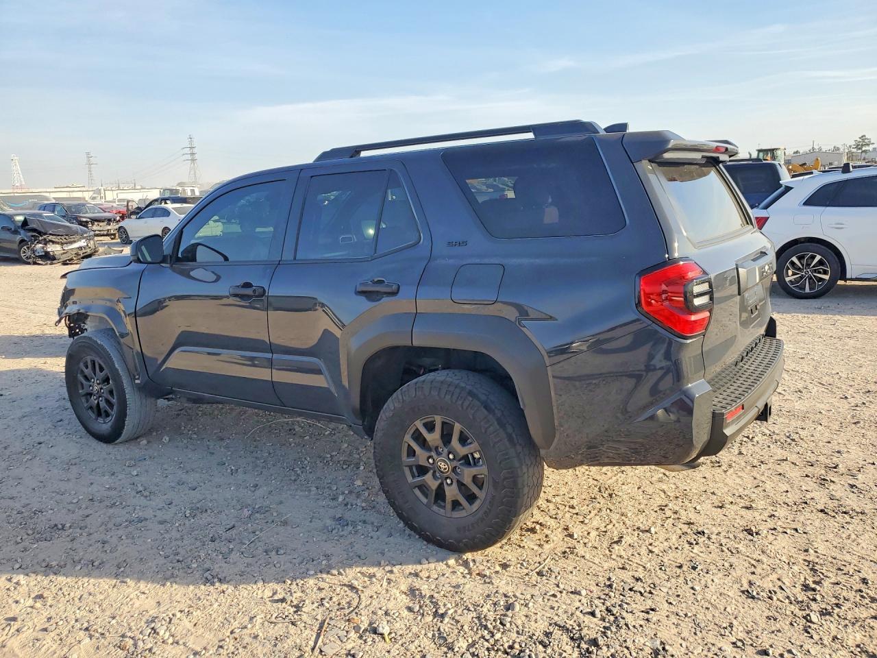 2025 Toyota 4Runner Sr5 - zdjęcie 2