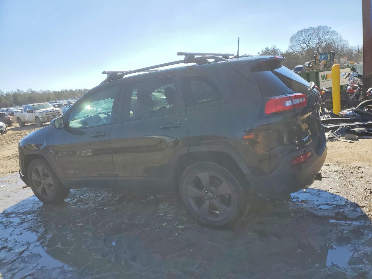 2017 Jeep Cherokee Latitude - zdjęcie 2