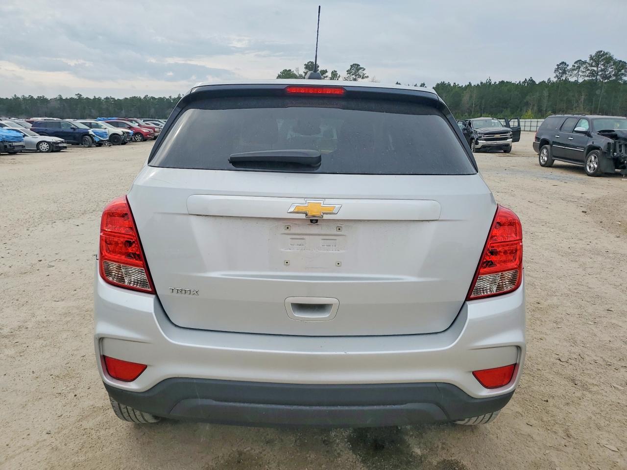 2020 Chevrolet Trax Ls - zdjęcie 6