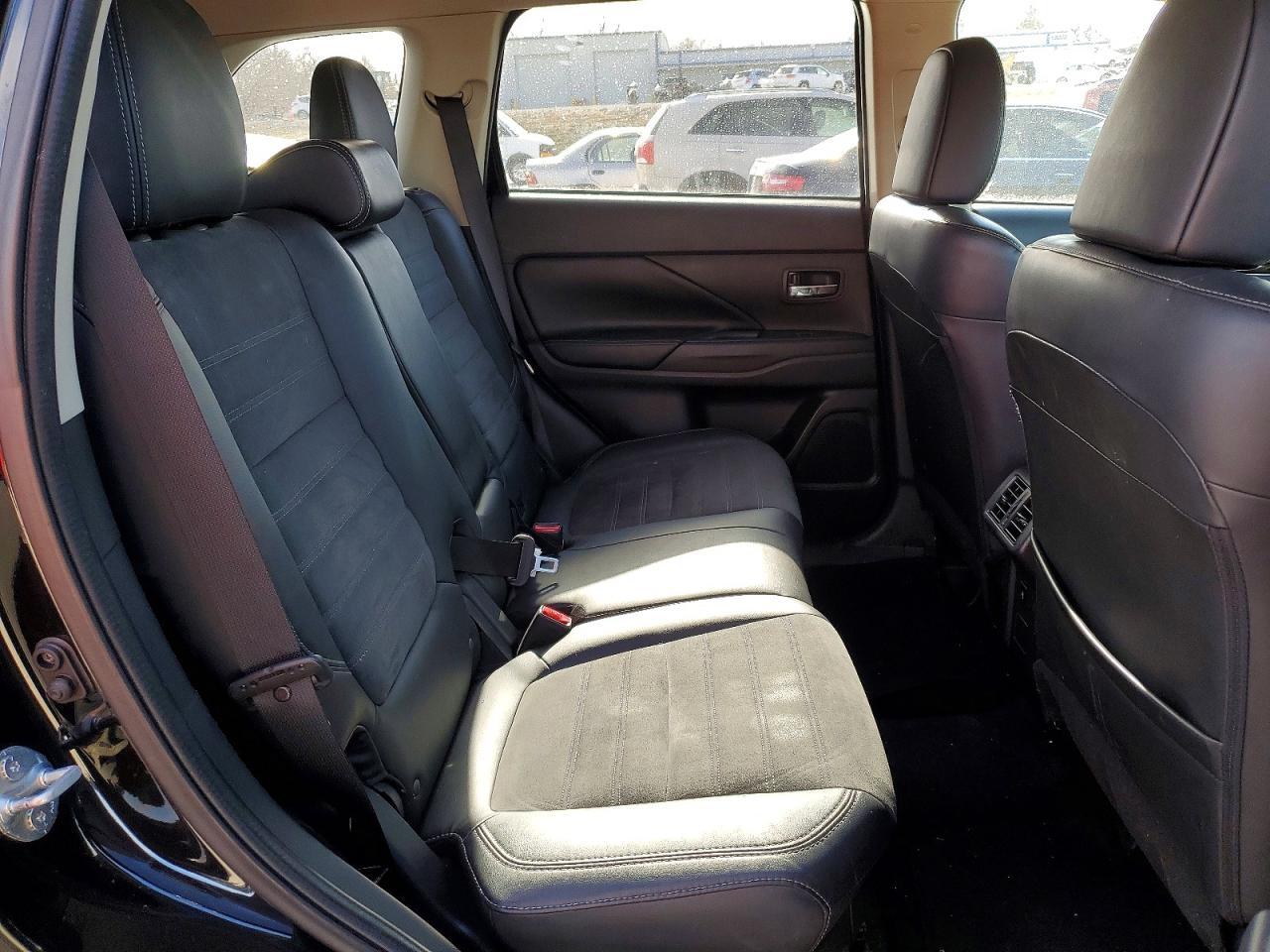 2019 Mitsubishi Outlander Se - zdjęcie 11
